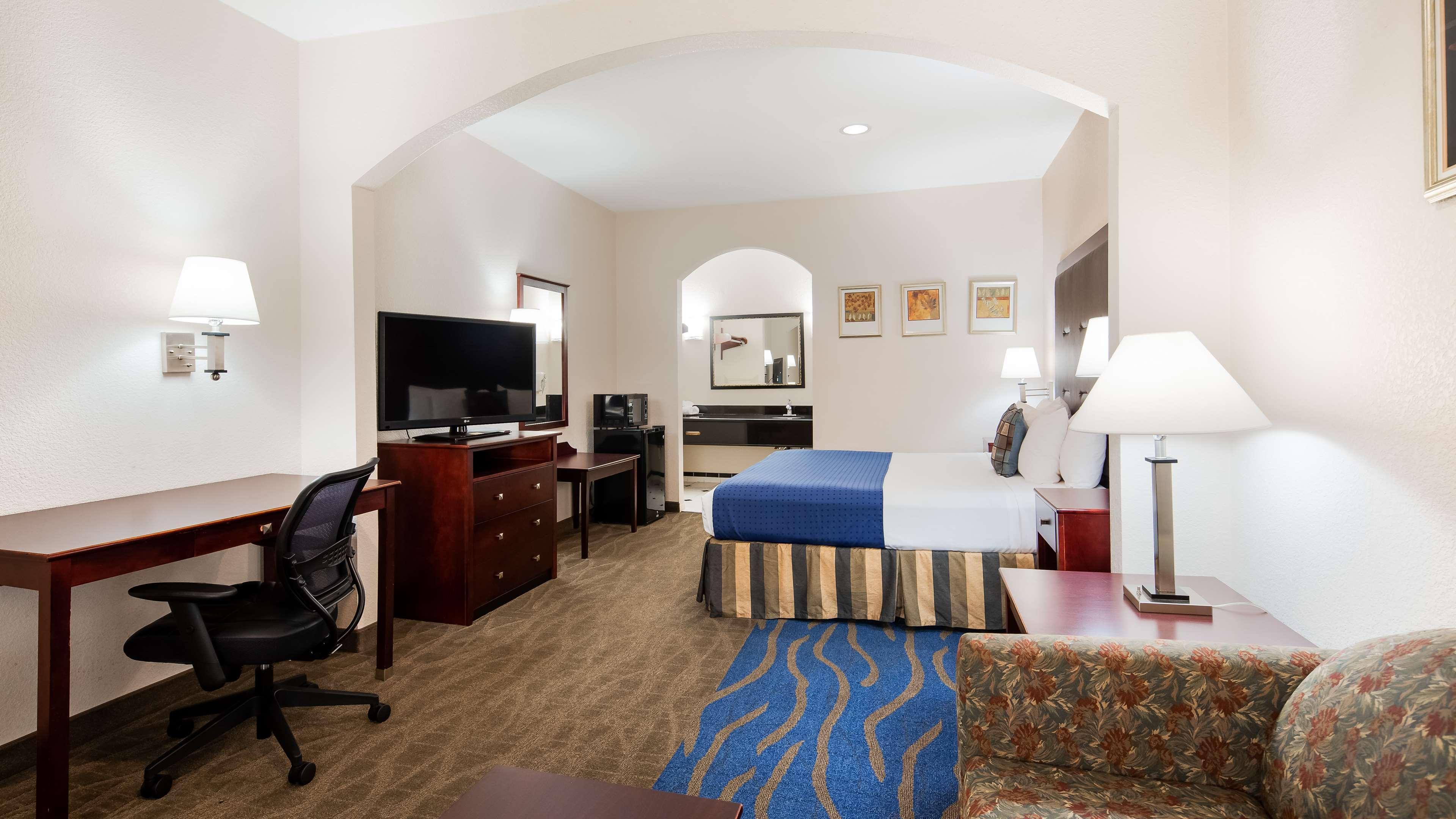 Quality Inn & Suites Сайпръс Екстериор снимка