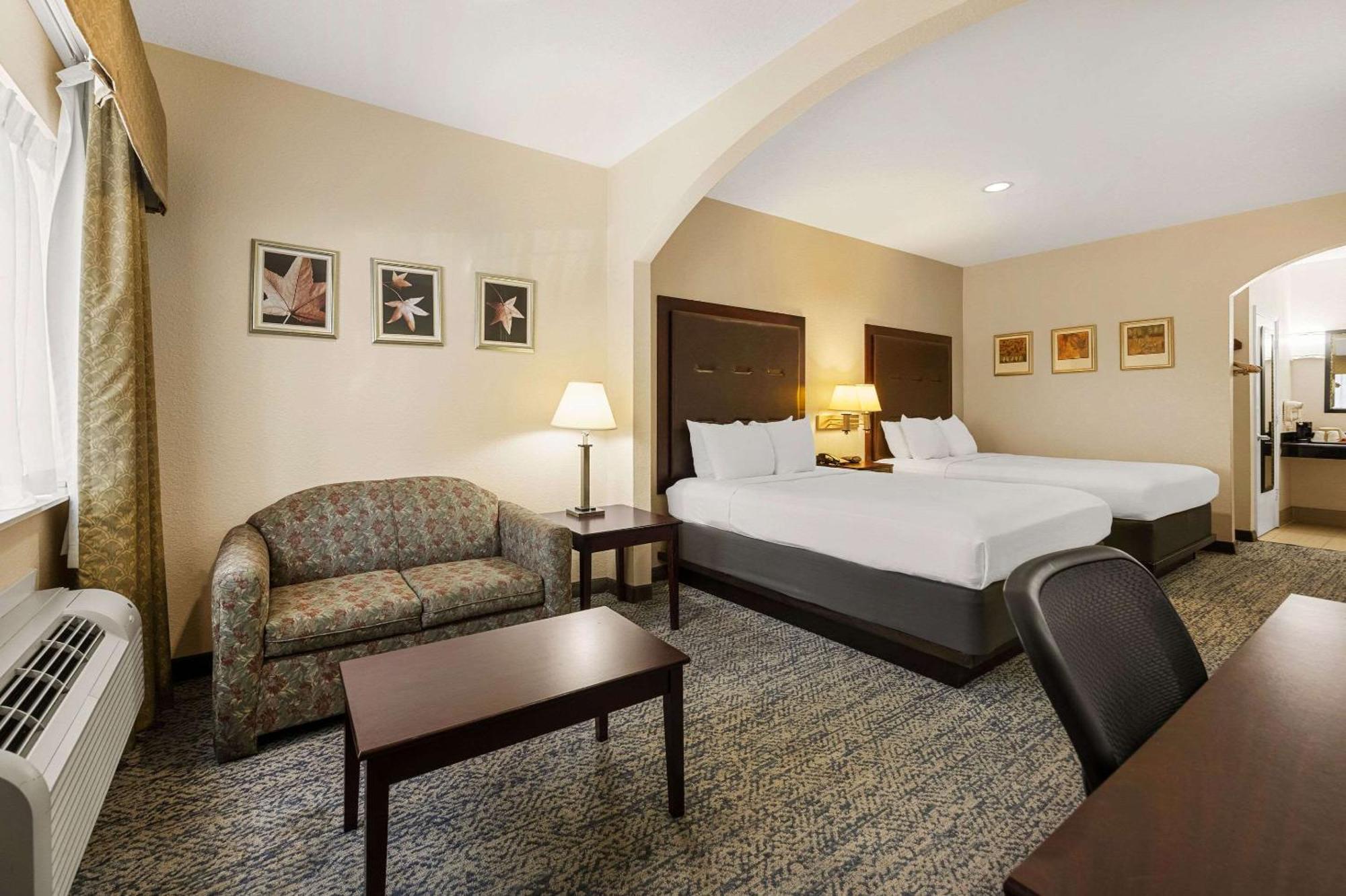 Quality Inn & Suites Сайпръс Екстериор снимка