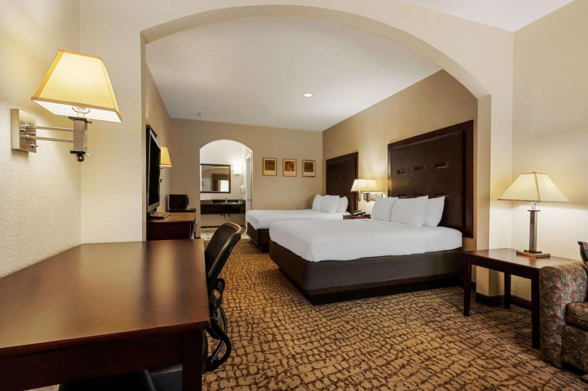 Quality Inn & Suites Сайпръс Екстериор снимка
