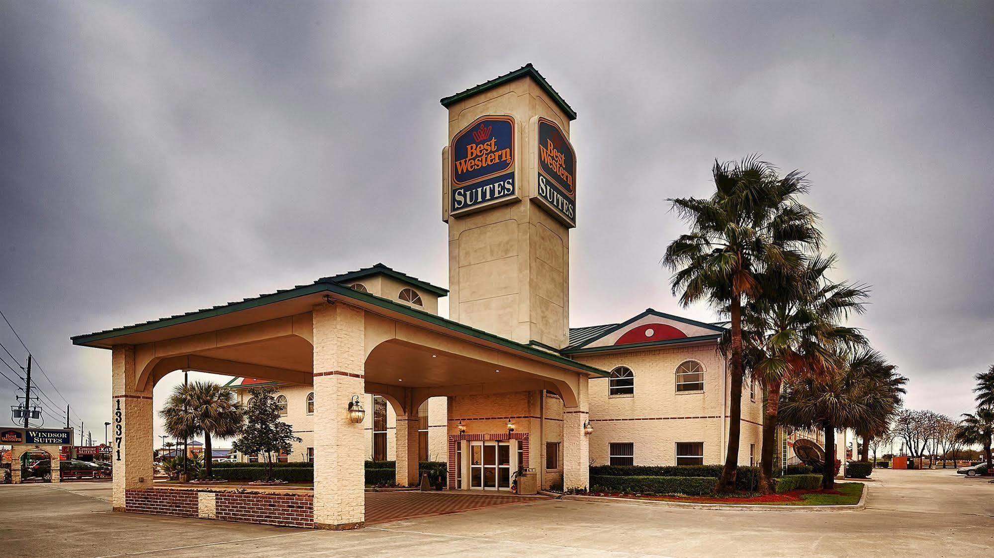 Quality Inn & Suites Сайпръс Екстериор снимка